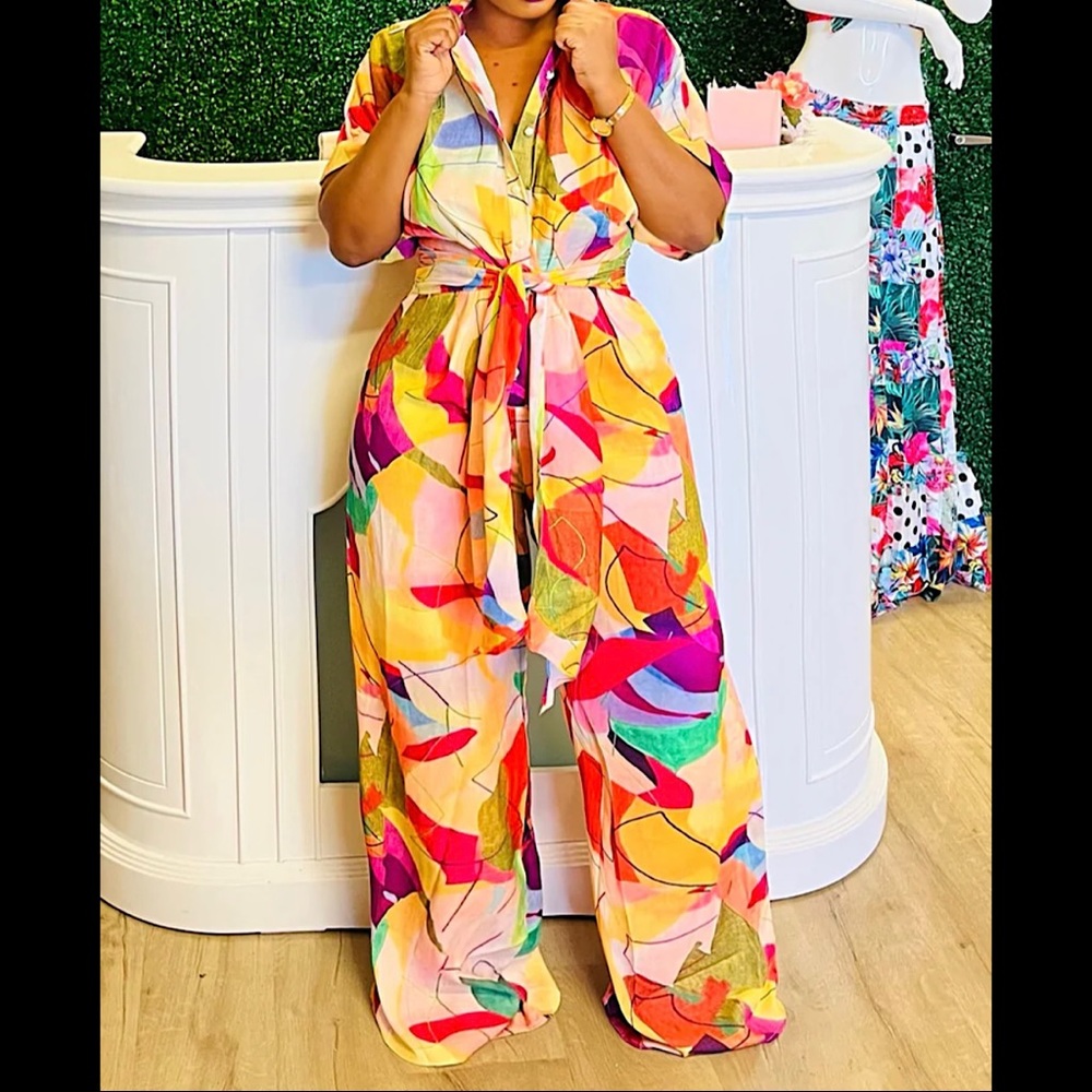 ⭐️The Graphic Jumpsuit⭐️